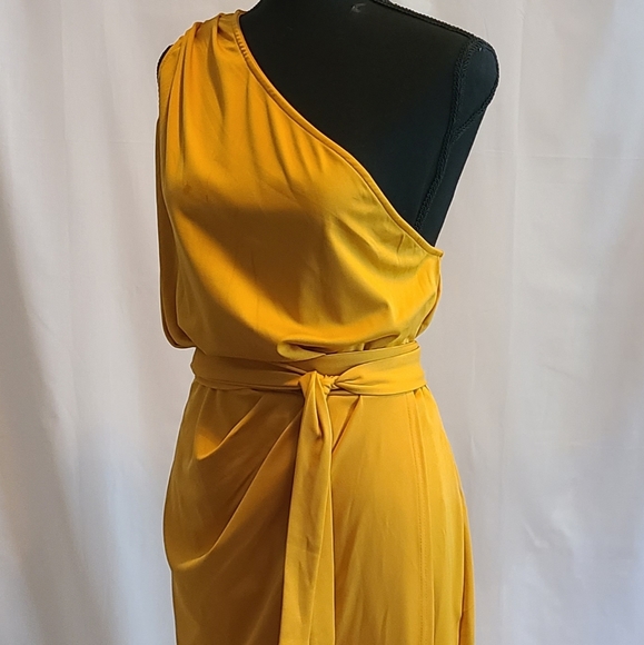 Shein, Yellow, left off shoulder dinner/date dress - Picture 2 of 7